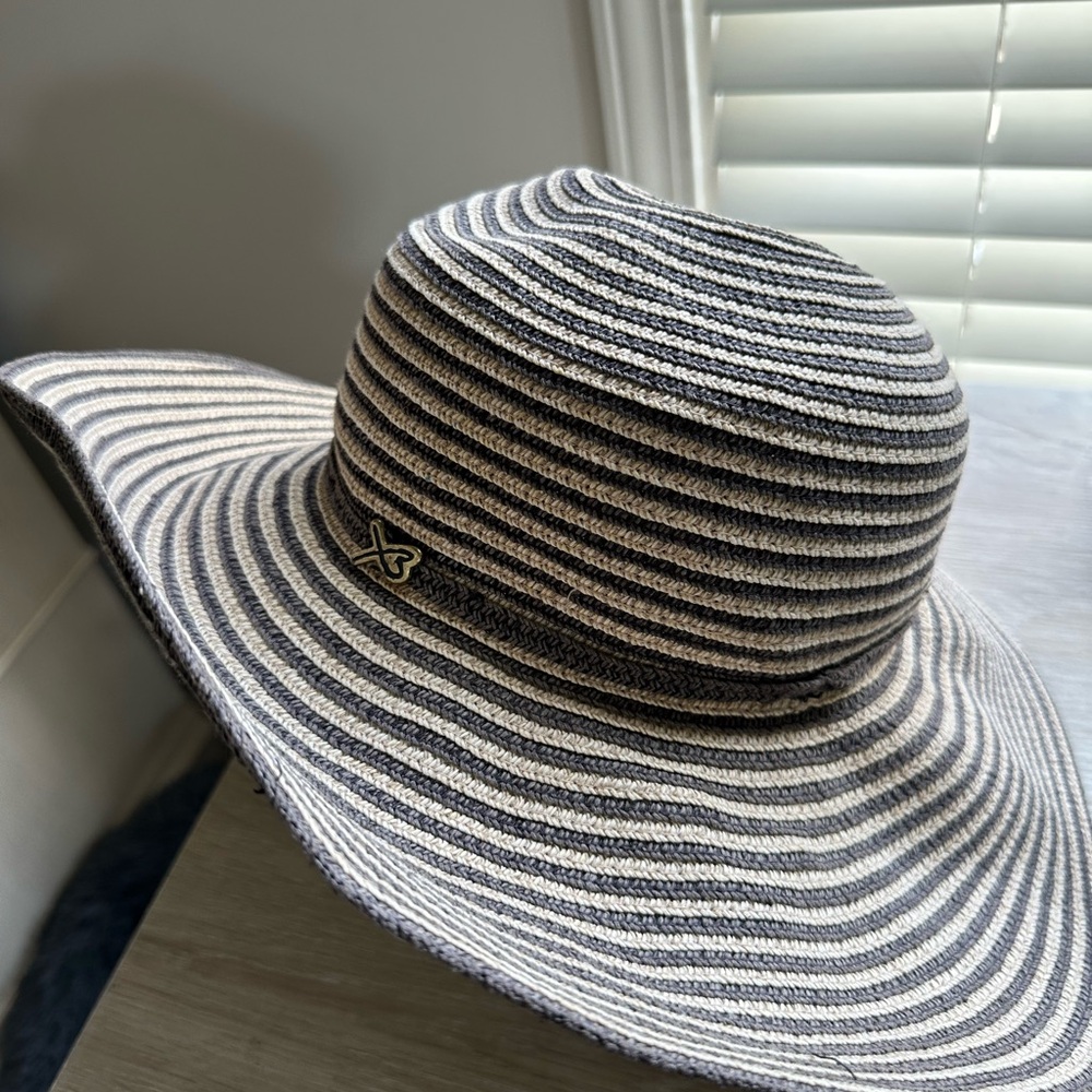 Betmar Gray and Cream Striped Wide Brim Hat.